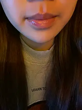 minmin2kk5 online show from 03/05/26, 02:08