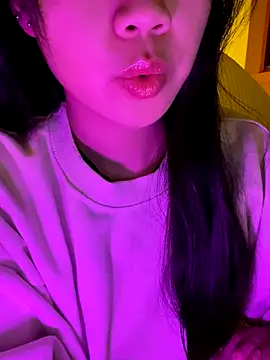 minmin2kk5 online show from 11/04/25, 05:22