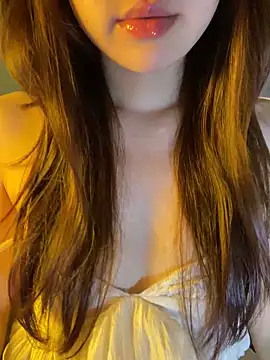 minmin2kk5 online show from 04/29/26, 01:54