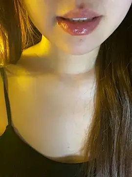 minmin2kk5 online show from 05/16/26, 04:39