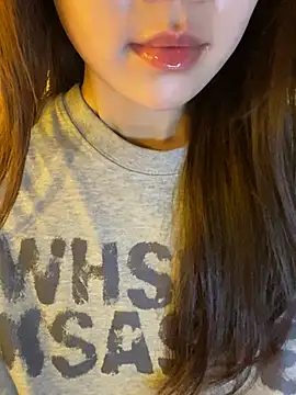 minmin2kk5 online show from 04/02/26, 06:53