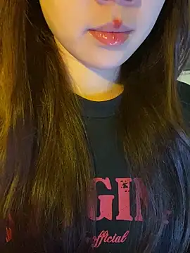 minmin2kk5 online show from 04/12/26, 04:10