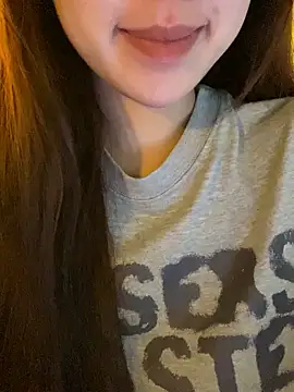 minmin2kk5 online show from 03/18/26, 02:52