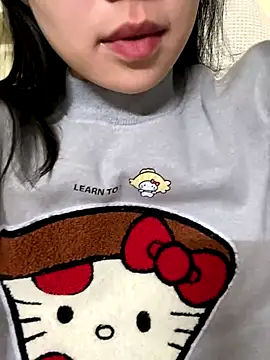 minmin2kk5 online show from 11/23/25, 04:06