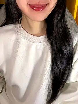 minmin2kk5 online show from 12/05/25, 04:05