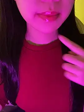 minmin2kk5 online show from 11/05/25, 01:20