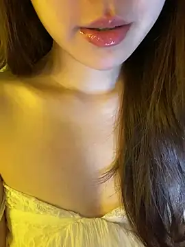 minmin2kk5 online show from 05/17/26, 06:35
