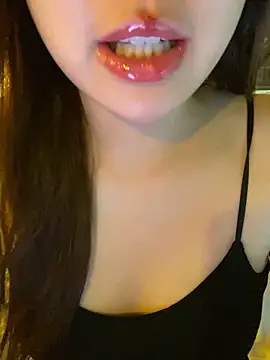 minmin2kk5 online show from 04/14/26, 03:39