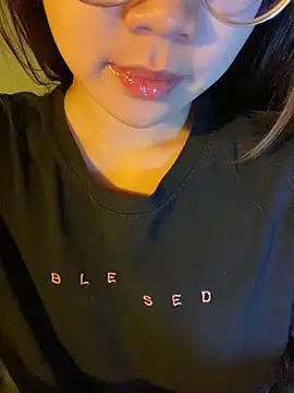 minmin2kk5 online show from 03/31/26, 06:15