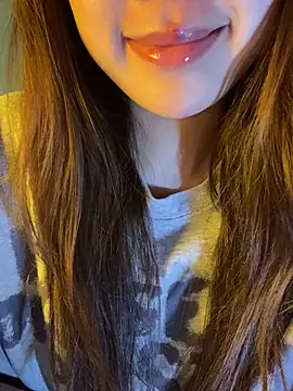 minmin2kk5 online show from 04/16/26, 04:52