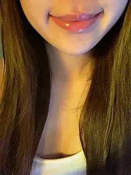 minmin2kk5 online show from 05/16/26, 01:48