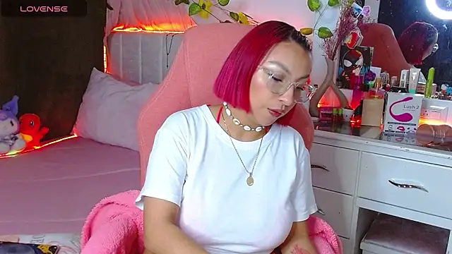 Littlerouse  online show from 11/23/25, 03:16