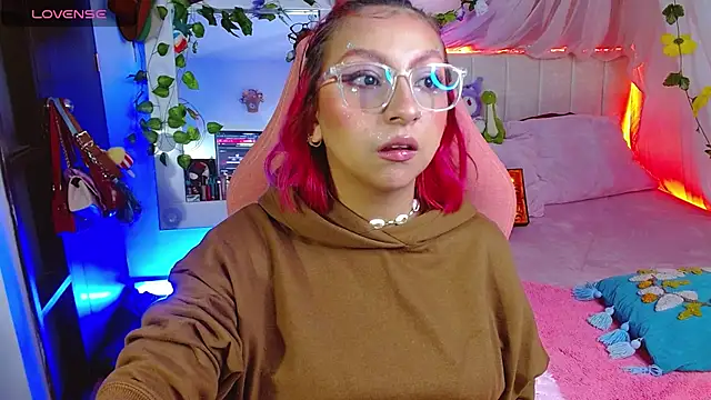 Littlerouse  online show from 02/12/26, 06:57