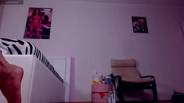 Sonja Stripper Ray online show from 11/26/25, 09:20