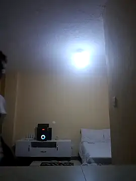 Snapshot of Freya_004 chatting on 11/29/25, 07:30 Freya 004 online show from 11/29/25, 07:30