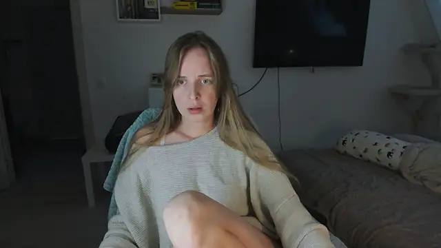 violet blue eyes online show from 11/10/25, 01:38