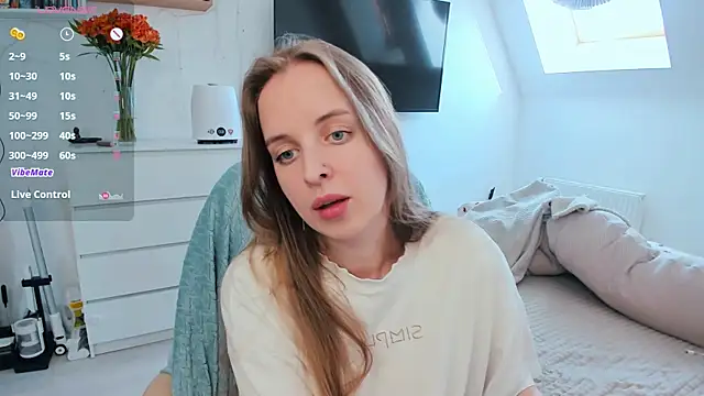 violet blue eyes online show from 04/08/26, 01:34