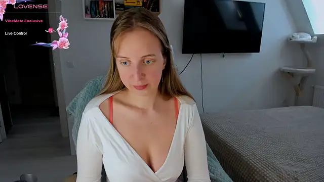 violet blue eyes online show from 09/10/25, 01:10