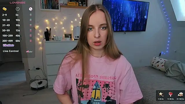 violet blue eyes online show from 03/11/26, 12:54