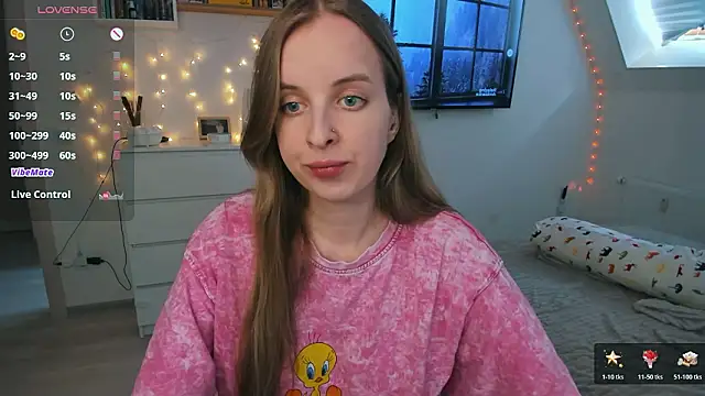 violet blue eyes online show from 03/12/26, 12:53