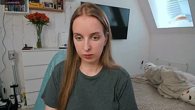 violet blue eyes online show from 04/09/26, 01:17