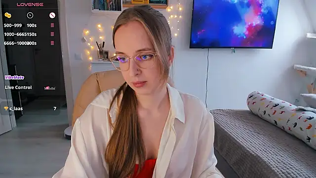 violet blue eyes online show from 02/06/26, 11:28