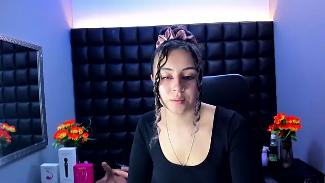 Snapshot of celeste_blue69 chatting on 06/03/26, 03:51 celeste blue69 online show from 06/03/26, 03:51