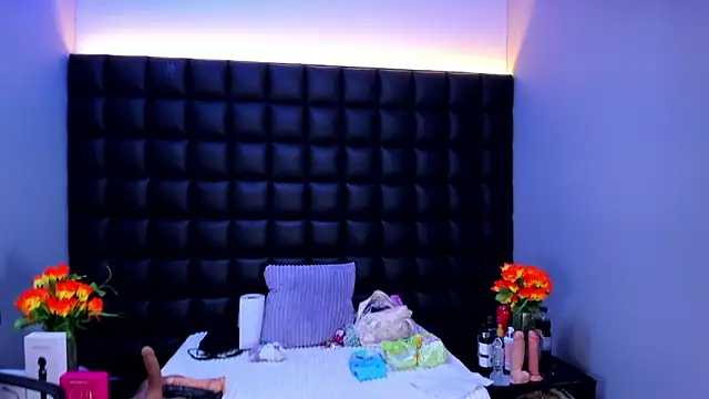 Snapshot of celeste_blue69 chatting on 06/12/26, 04:10 celeste blue69 online show from 06/12/26, 04:10