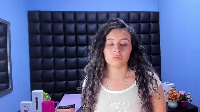 Snapshot of celeste_blue69 chatting on 02/10/26, 03:49 celeste blue69 online show from 02/10/26, 03:49