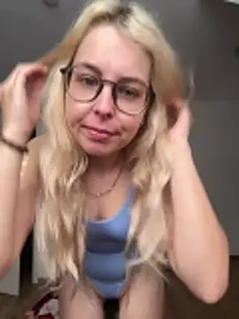 Livewithlucy online show from 05/19/26, 08:43
