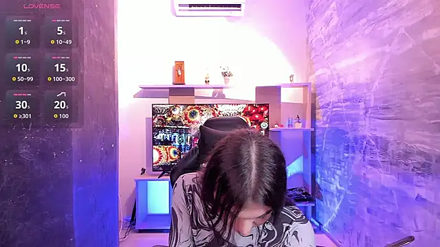 saracaball  online show from 12/18/25, 06:07