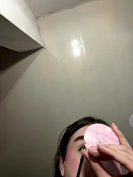 saracaball  online show from 11/01/25, 09:52