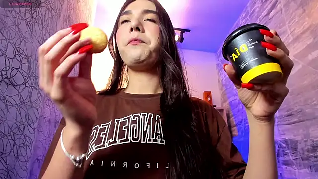 saracaball  online show from 02/18/26, 05:05