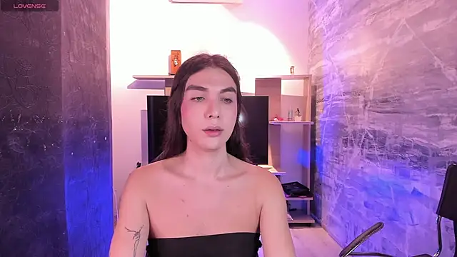 saracaball  online show from 12/17/25, 06:51