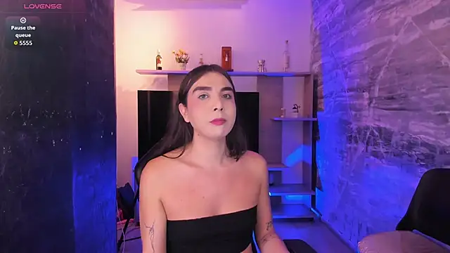 saracaball  online show from 10/10/25, 03:51