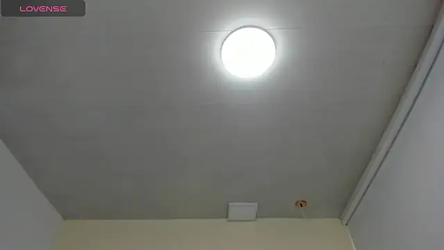 Cherllynn online show from 11/28/25, 04:29