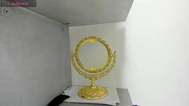 Cherllynn online show from 11/10/25, 03:17