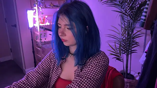 Snapshot of _vixenp chatting on 12/16/25, 06:45 vixenp online show from 12/16/25, 06:45