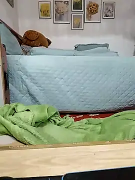 cream1299 online show from 11/28/25, 12:55