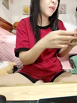 cream1299 online show from 10/18/25, 09:50