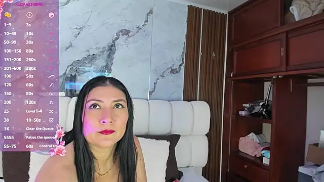 Snapshot of katya_nt chatting on 06/11/26, 02:47 katya nt online show from 06/11/26, 02:47