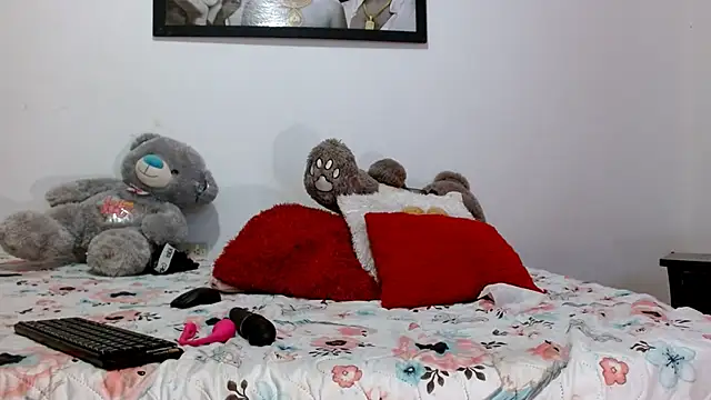 camilavagina24 online show from 02/23/26, 01:44