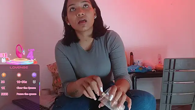 camilavagina24 online show from 01/12/26, 02:02