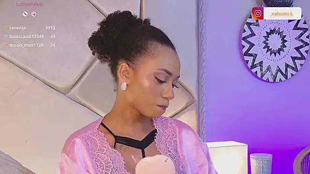 Snapshot of Nahomi_King chatting on 02/25/25, 01:09 Nahomi King online show from 02/25/25, 01:09