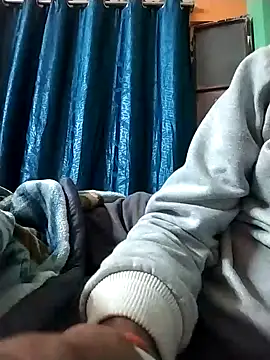 Snapshot of ALWAYSHORNYDADDY chatting on 01/15/25, 05:26 ALWAYSHORNYDADDY online show from 01/15/25, 05:26