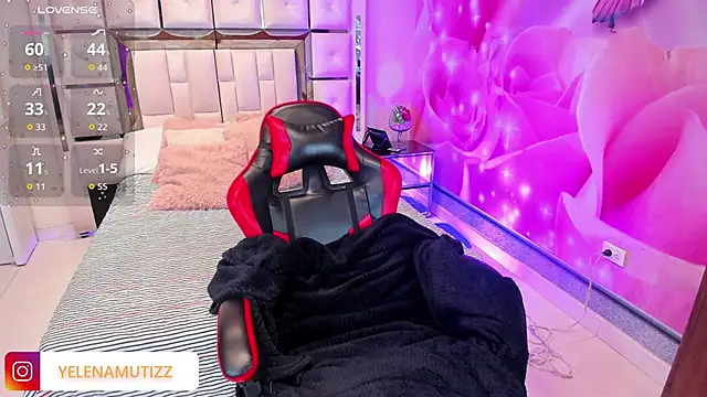 Yelena mutiz online show from 10/22/25, 01:21