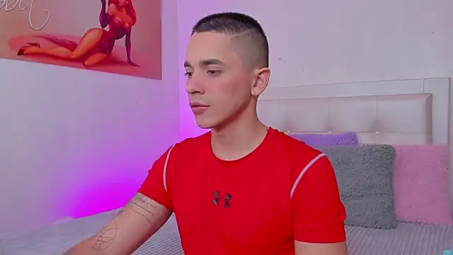 Snapshot of andeerr_ chatting on 01/04/25, 07:44 andeerr  online show from 01/04/25, 07:44