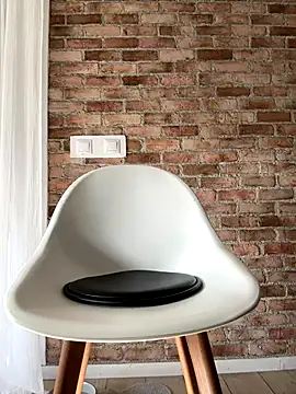 rafkiexh online show from 10/25/25, 10:47