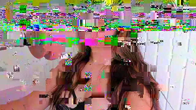 issie cute online show from 11/29/25, 08:03