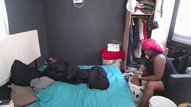 Snapshot of THEEBOSSTEE chatting on 10/02/25, 08:07 THEEBOSSTEE online show from 10/02/25, 08:07